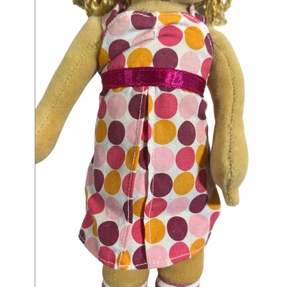 GROOVY GIRLS DANIKA doll NWT Cute Colorful  Hair Plush very MOD clothing